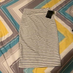 Stripped pencil skirt